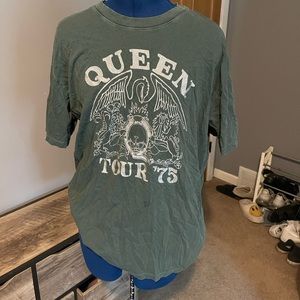 Green and glitter queen shirt